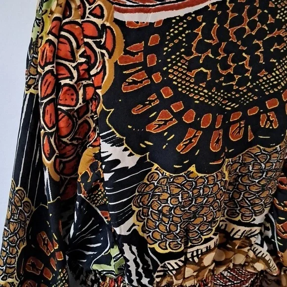 Truth NYC Crop Top for Women V-Neckline Bohemian Print Size Large - Picture 4 of 15